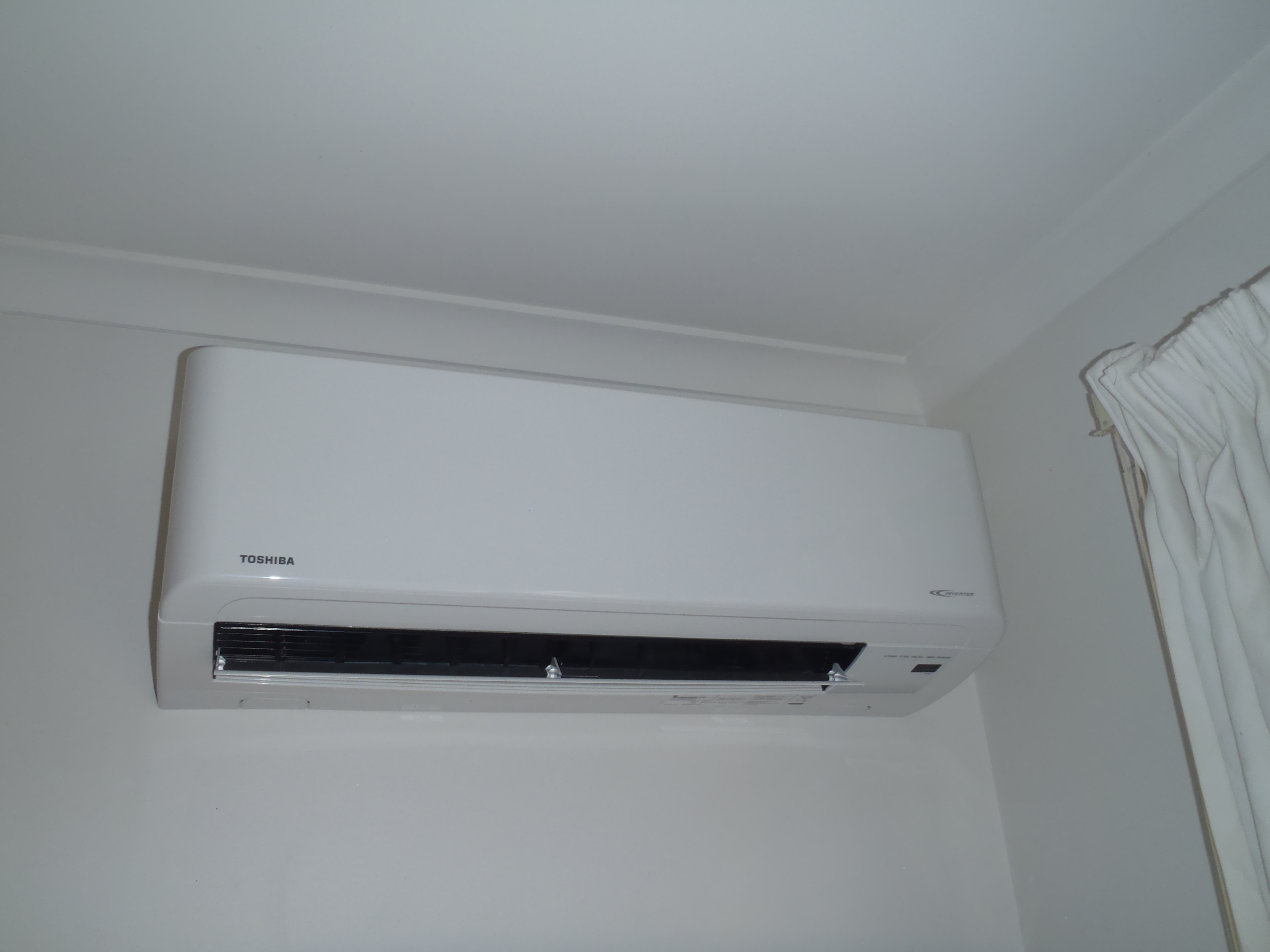 Toshiba split system installed in a Canberra bedroom